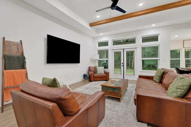 $369,900 | 60 V Allen Lane, Coldspring, TX 77331