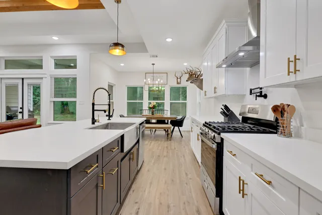 $369,900 | 60 V Allen Lane, Coldspring, TX 77331