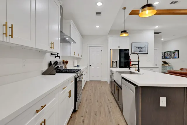 $369,900 | 60 V Allen Lane, Coldspring, TX 77331