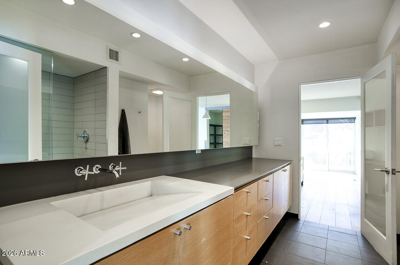 3261 East Camelback Road Phoenix, AZ 85018 - Photo 23 of 27 camelback_23