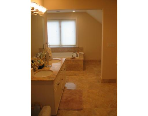 84 McCarthy Road Newton, MA 02459 - Photo 8 of 18