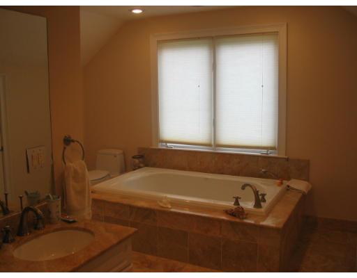 84 McCarthy Road Newton, MA 02459 - Photo 9 of 18