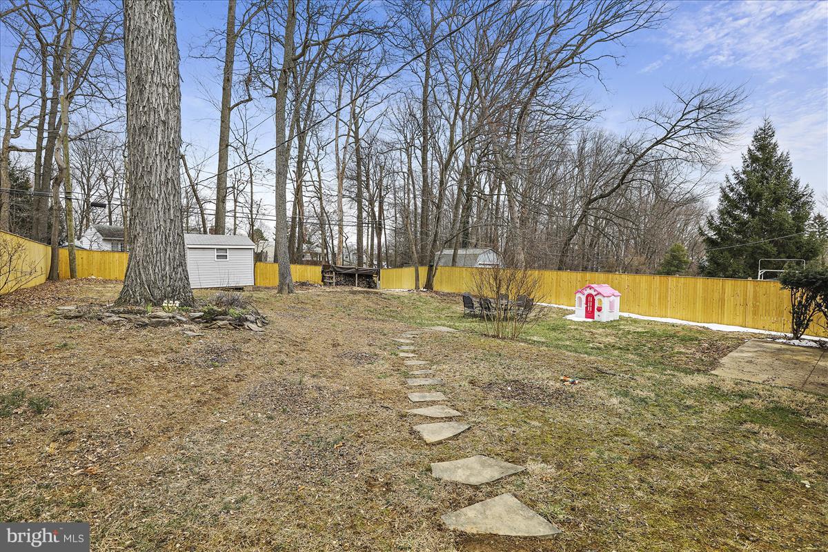 405 Highmeadow Road Reisterstown, MD 21136 - Photo 25 of 29 New Privacy Fence