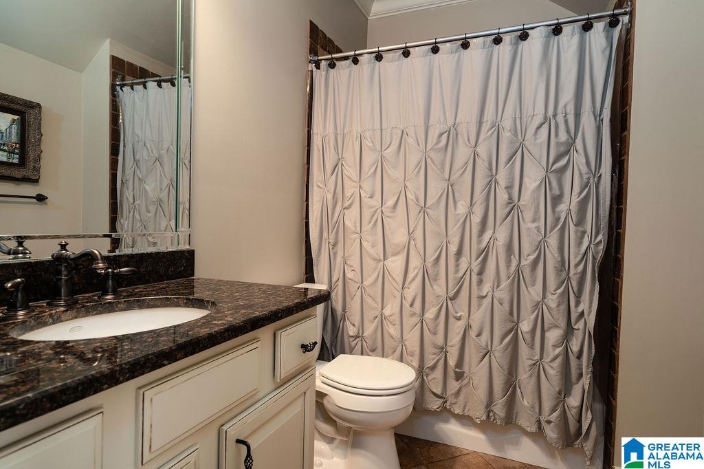 2444 Shades Crest Road Birmingham, AL 35216 - Photo 42 of 46