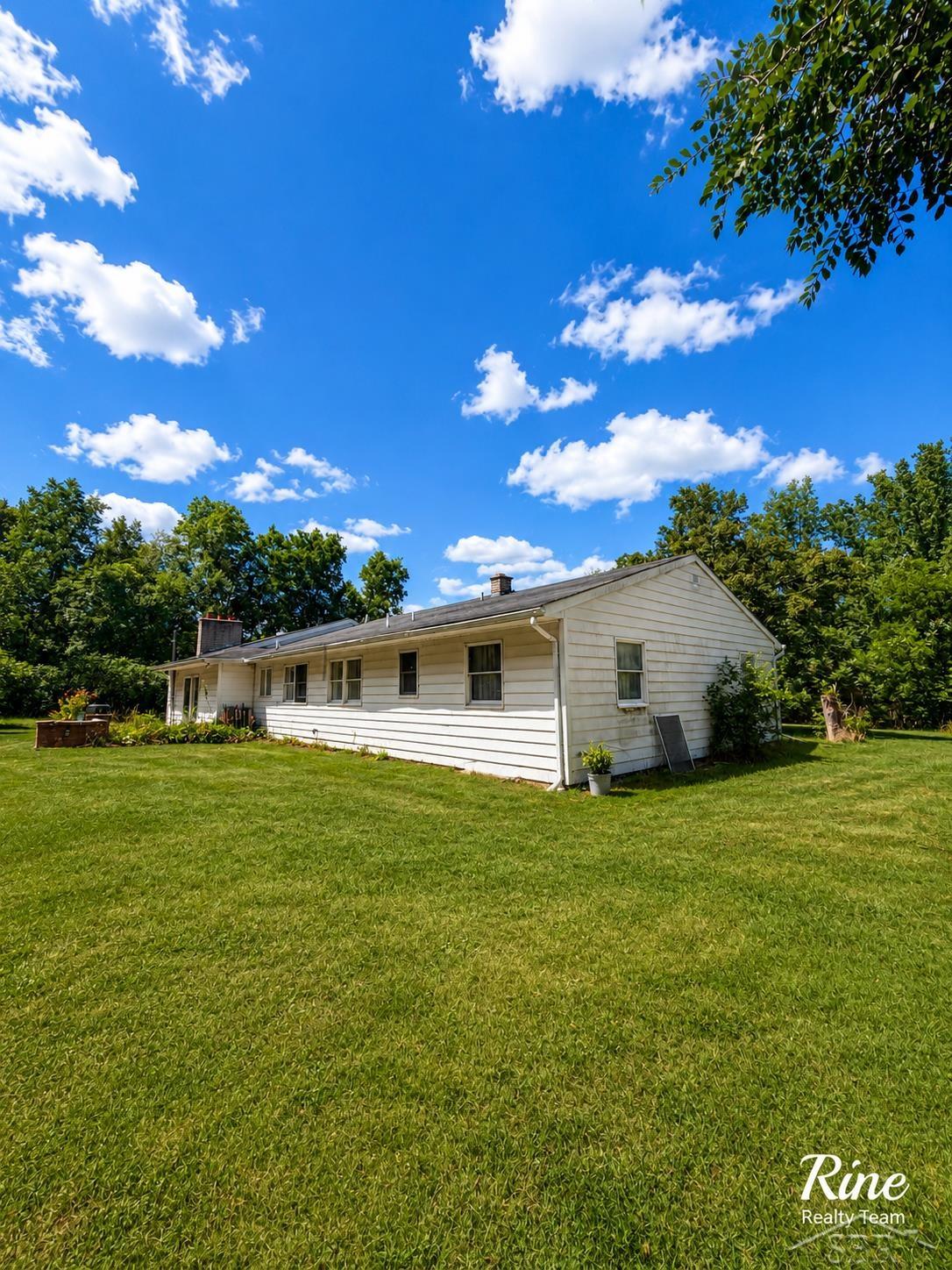 4924 Thurlby Road Mason, MI 48854 - Photo 10 of 49 Gallery Image 10