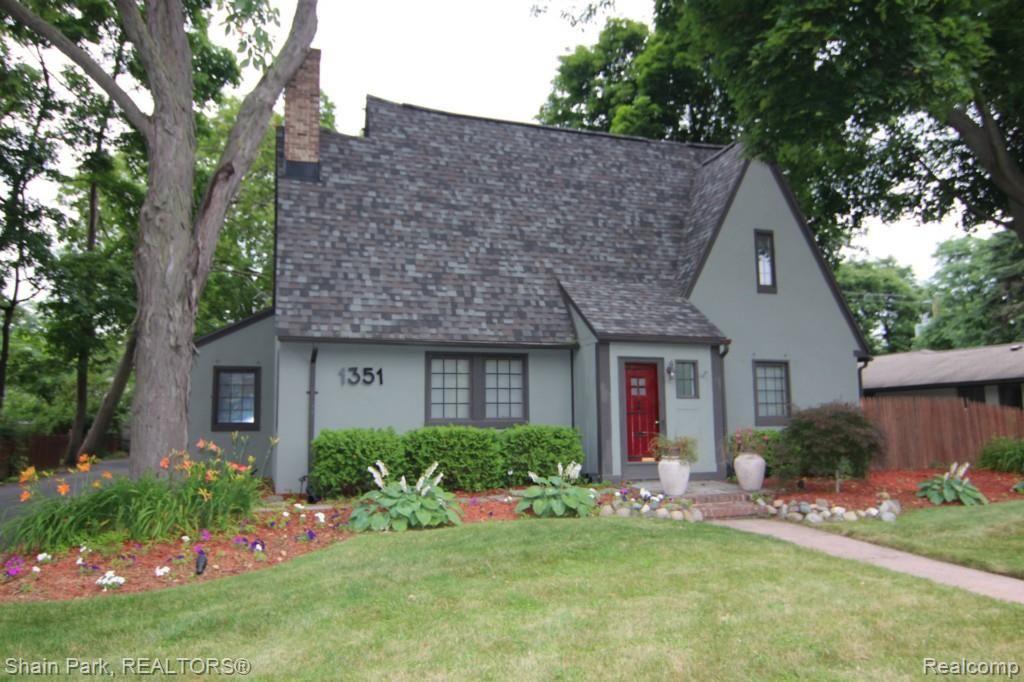 1351 East Maple Road Birmingham, MI 48009 - Photo 28 of 32 Updated And Charming