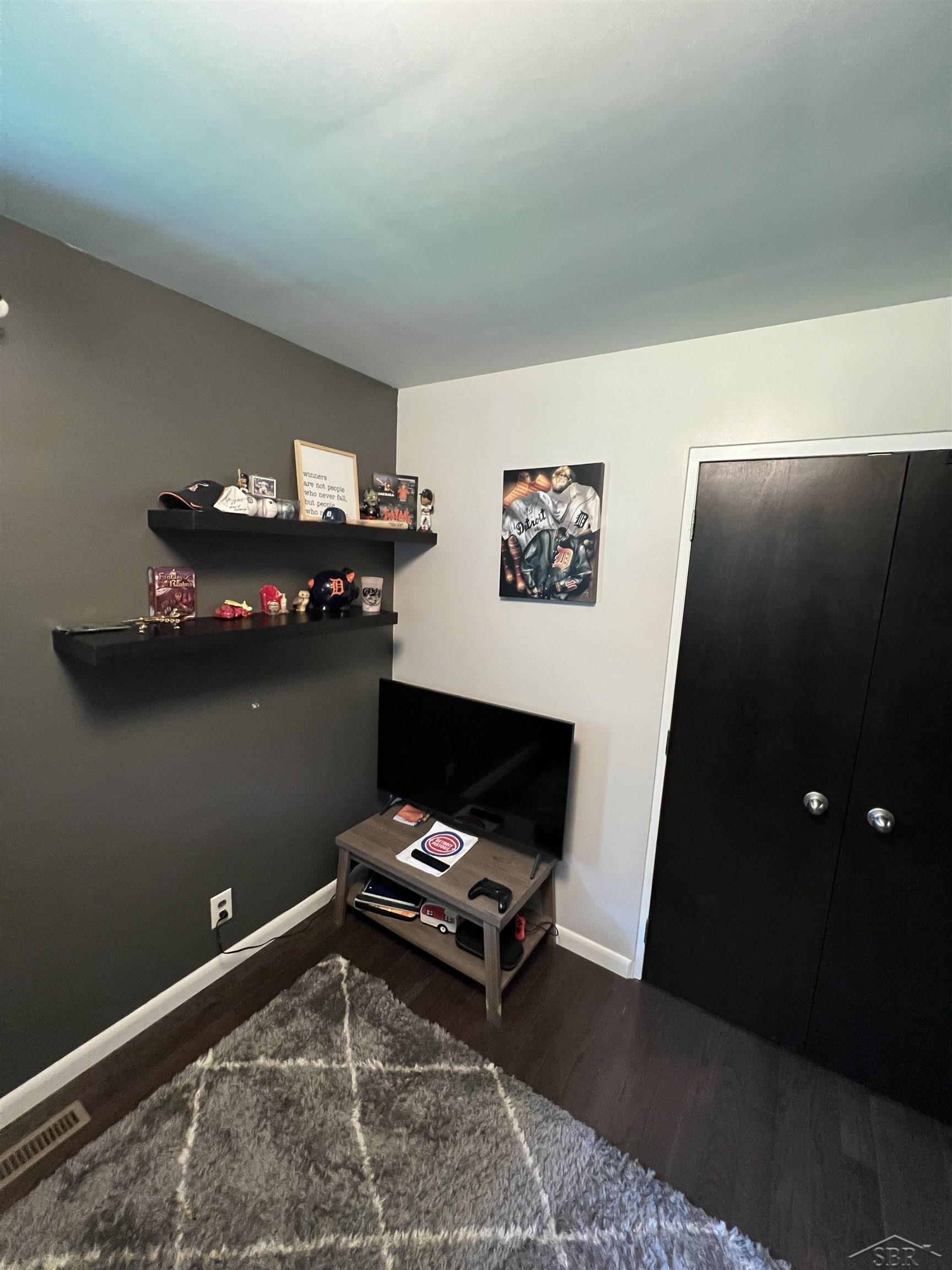 4947 Flajole Road Midland, MI 48642 - Photo 36 of 42 50109997-35.JPG