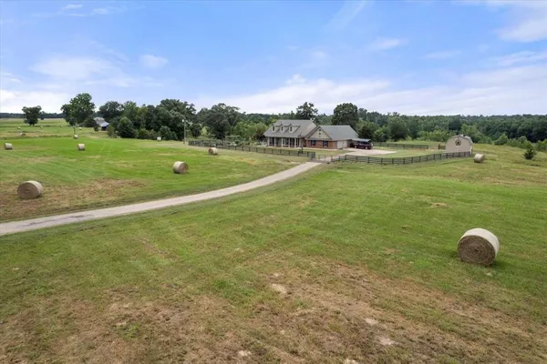 $875,500 | 274 County Road 3230, Unit 3230, Winnsboro, TX 75494