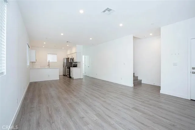 $3,700 | 5024 1/2 Cleon Avenue, North Hollywood, CA 91601