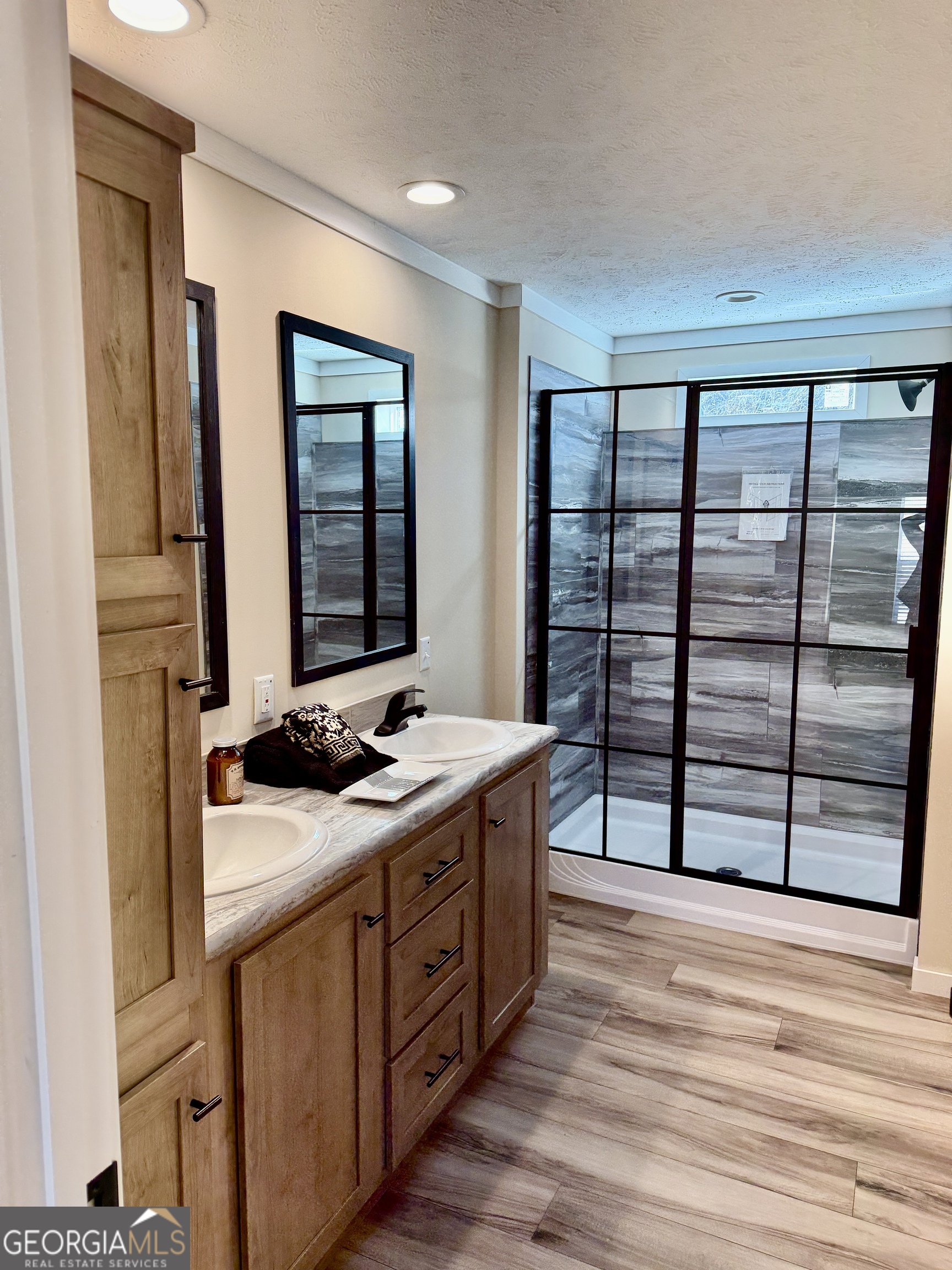 433 B C Grant Road Alto, GA 30510 - Photo 18 of 23 a kitchen with a stove and a wooden floor