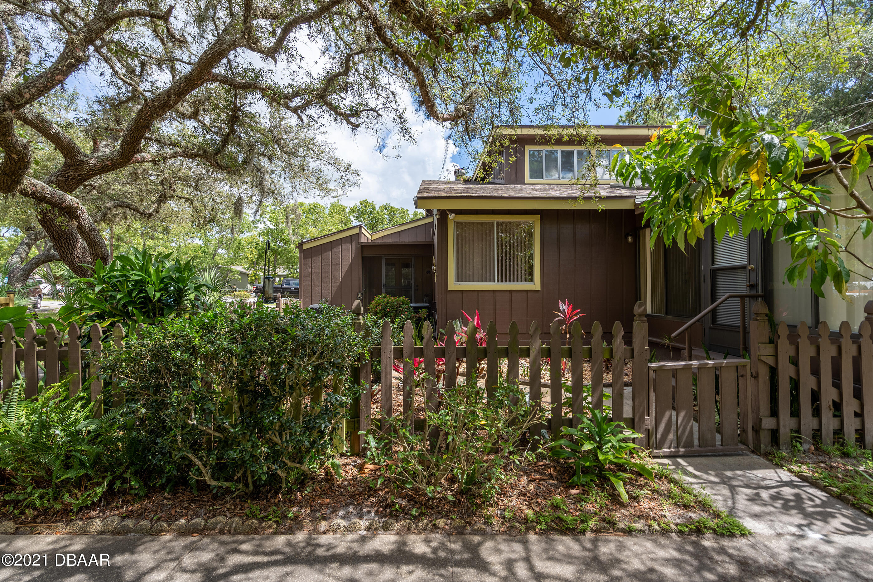 14 Summer Trees Road Port Orange, FL 32128 - Photo 3 of 39 14 Summer Trees Rd-3