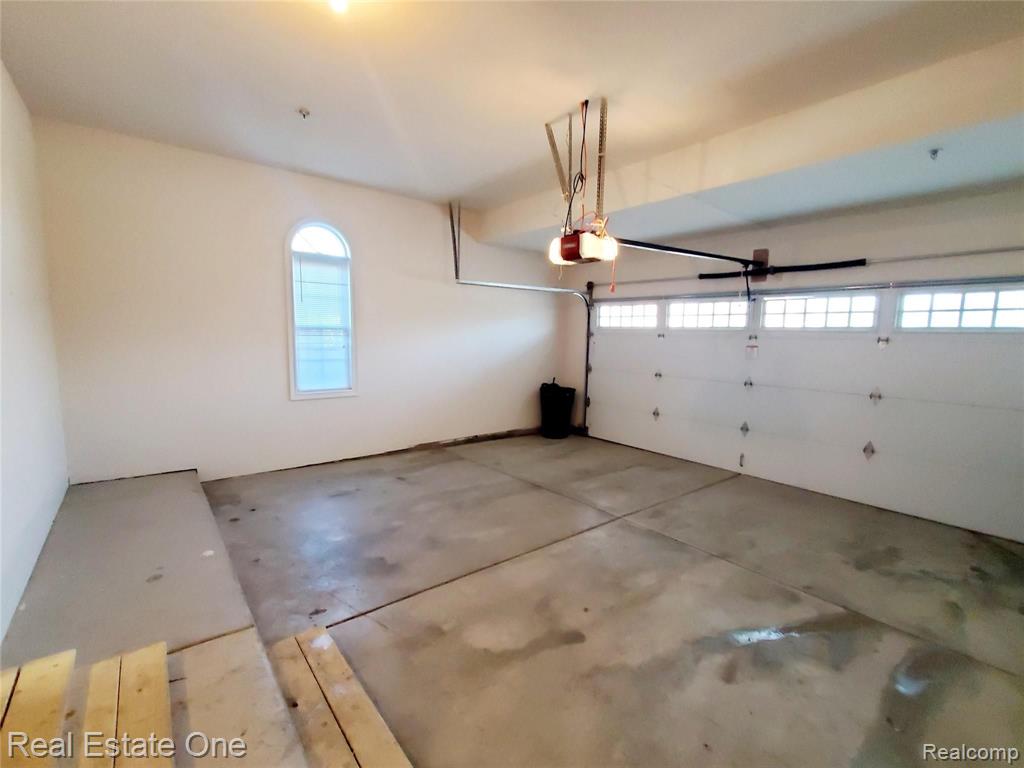 45576 South Stonewood Road Canton, MI 48187 - Photo 24 of 30