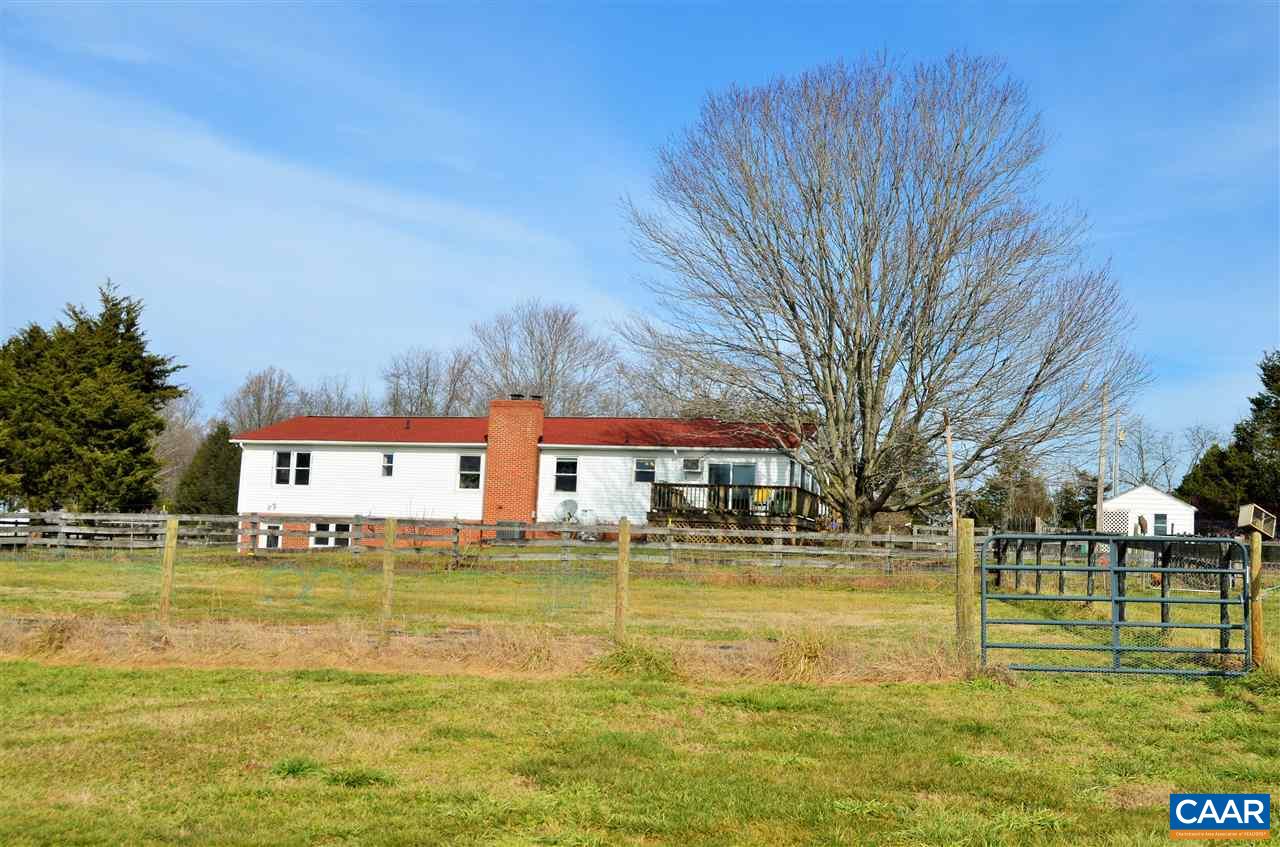 3099 Leon Road Culpeper, VA 22701 - Photo 18 of 33 Back of home