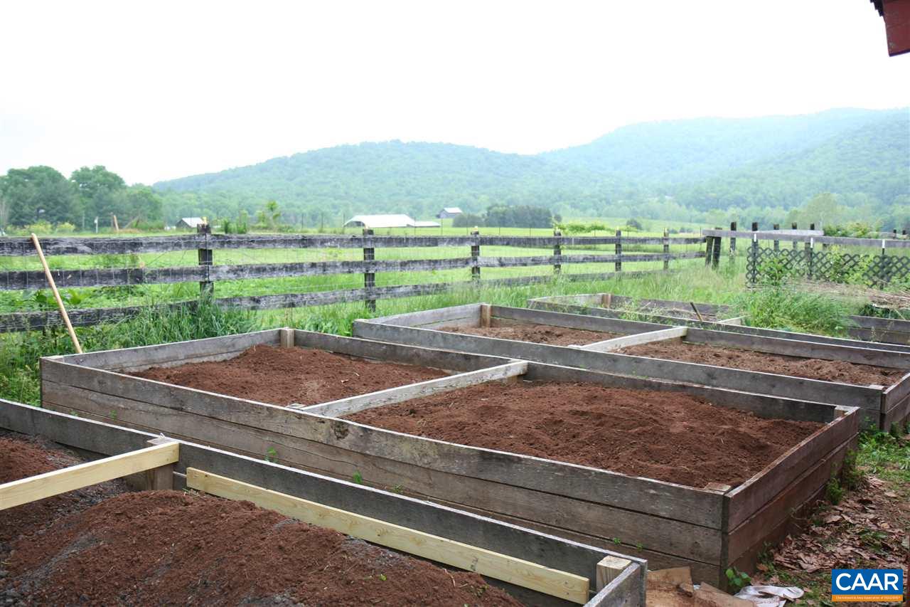 3099 Leon Road Culpeper, VA 22701 - Photo 29 of 33 Raised Garden Beds