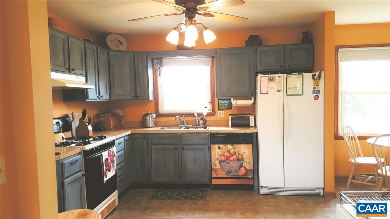 3099 Leon Road Culpeper, VA 22701 - Photo 7 of 33 Kitchen