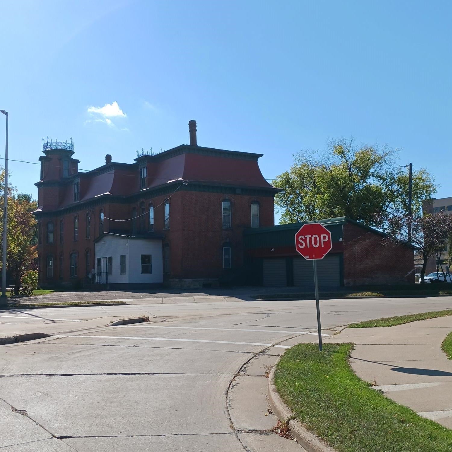 1416 Main Street Stevens Point, WI 54481 - Photo 4 of 25 Gallery Image 4