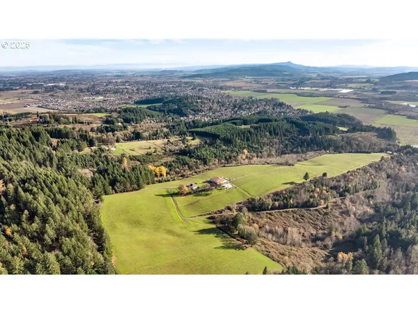 $559,995 | 1992 Aspen Lane, Forest Grove, OR 97116