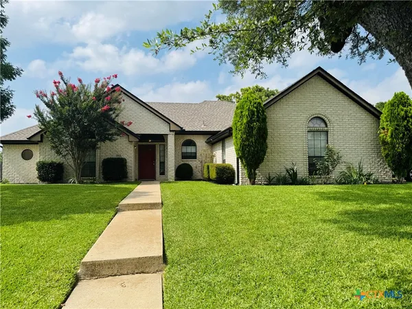 $299,000 | 3411 Greenlawn Drive, Gatesville, TX 76528