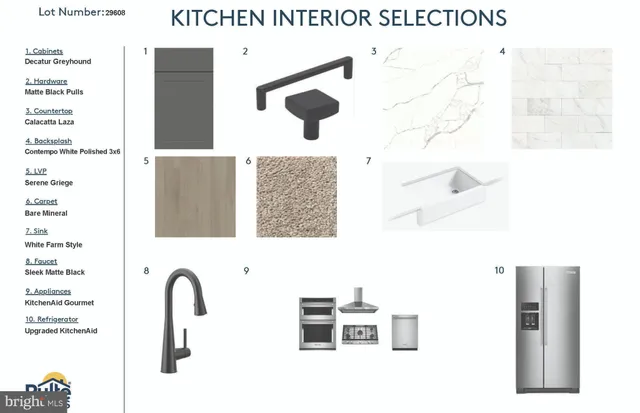 a picture of a wall with a white wall