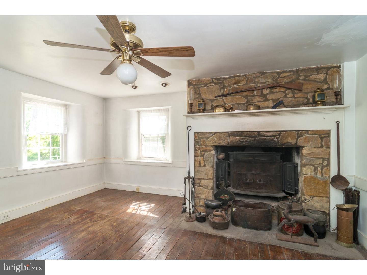 61 Mapleflower Road Glenmoore, PA 19343 - Photo 15 of 25 Dining Room