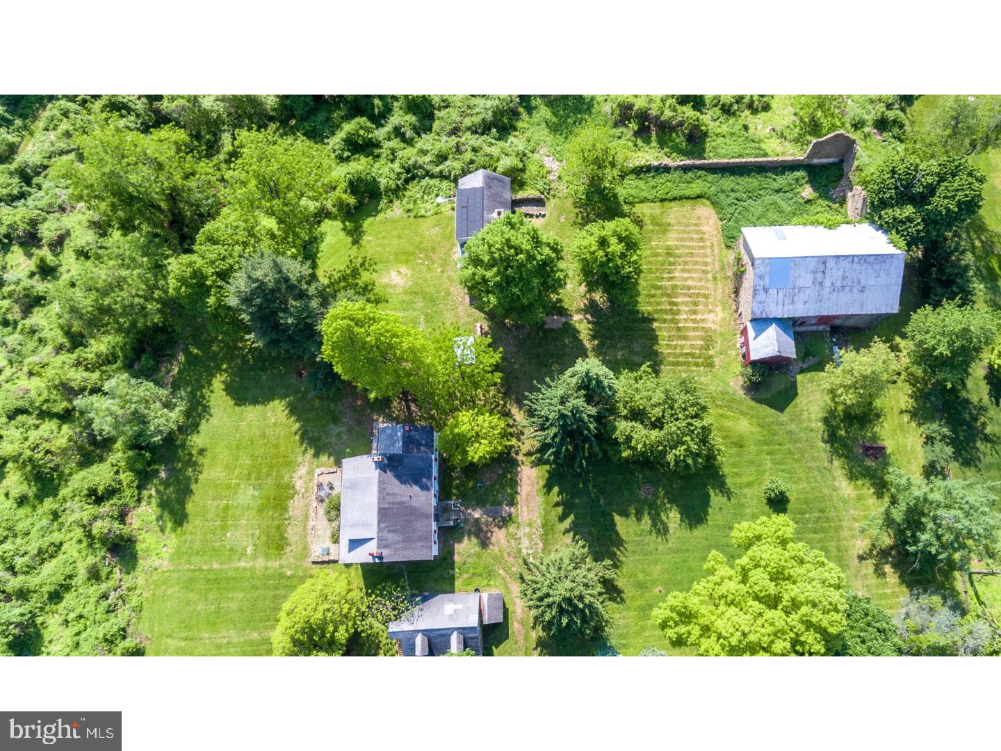 61 Mapleflower Road Glenmoore, PA 19343 - Photo 4 of 25 View