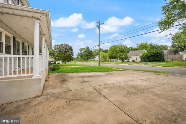 $599,999 | 7726 Amherst Drive, Manassas, VA 20111