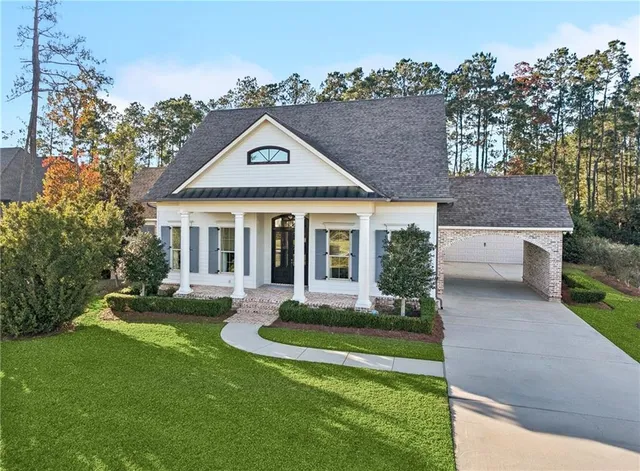 $1,375,000 | 116 Oleander Court, Mandeville, LA 70471