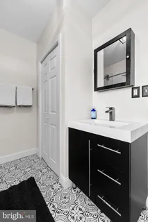 $785,000 | 823 North 25th Street, Philadelphia, PA 19130