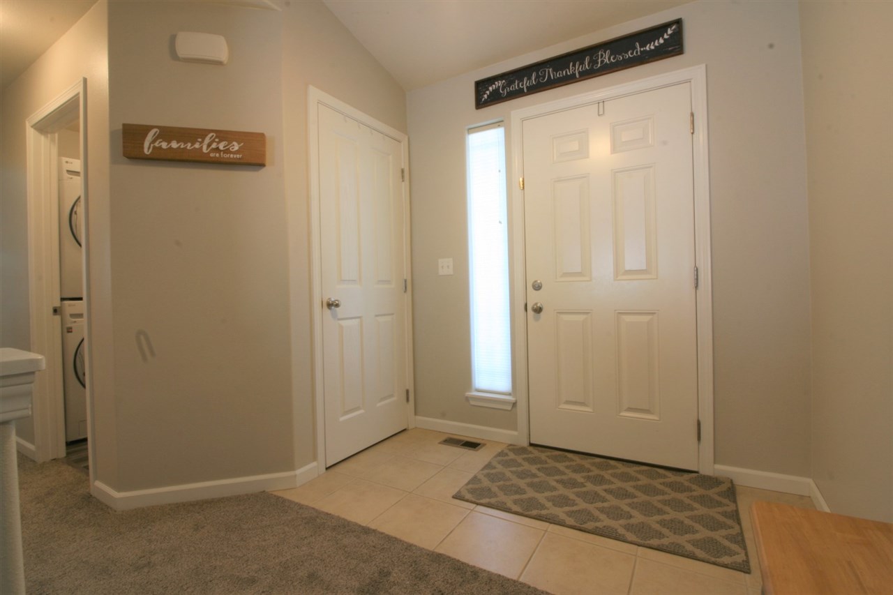 802 East Silver Pine Road Colbert, WA 99005 - Photo 3 of 20