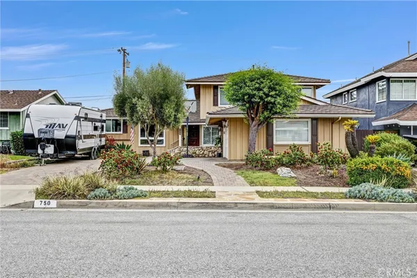$1,249,888 | 750 Mariposa Street, La Habra, CA 90631