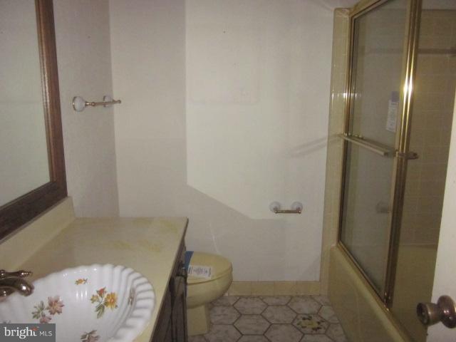 406 Hermleigh Road Silver Spring, MD 20902 - Photo 11 of 15 Full Bath