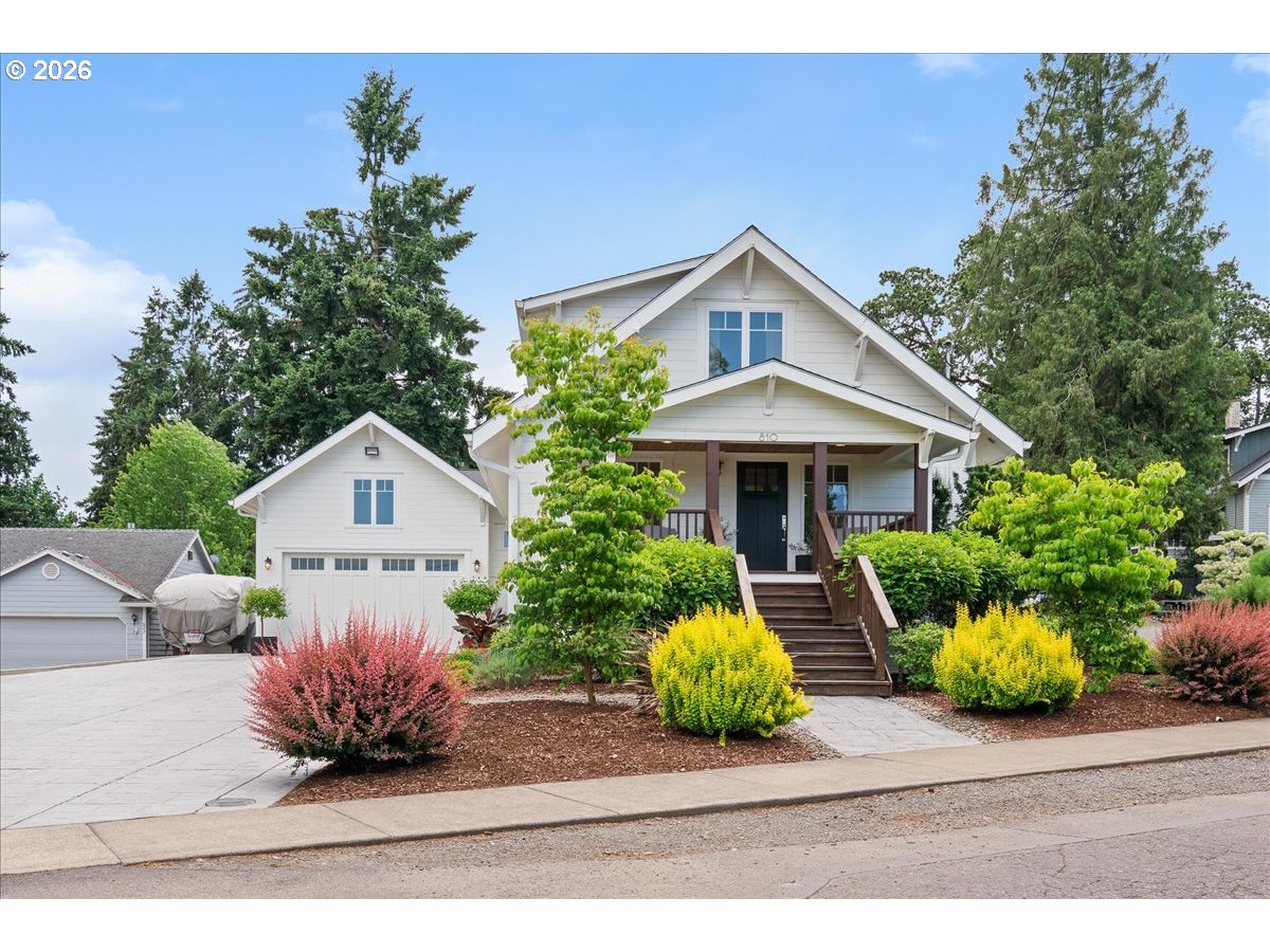 810 Chadwick Street Silverton, OR 97381 - Photo 1 of 44