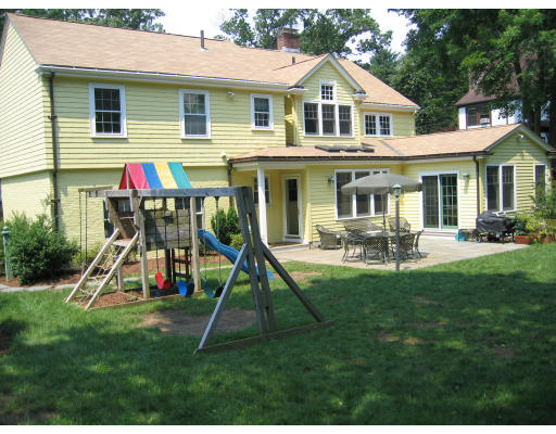 24 Wauwinet Road Newton, MA 02465 - Photo 2 of 7