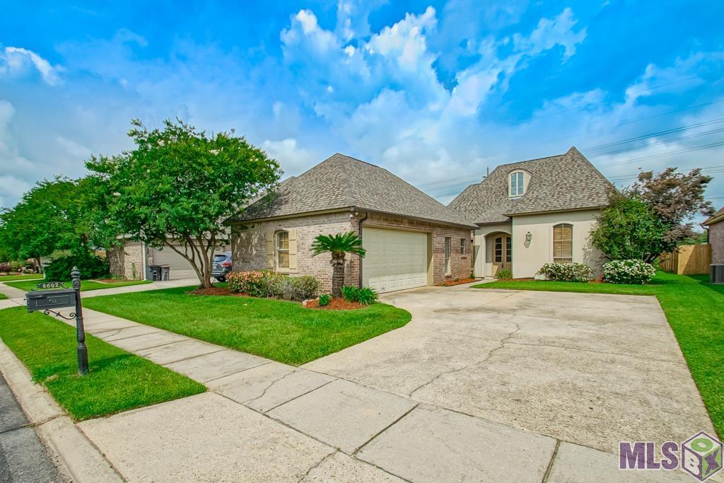 8602 Foxfield Drive Baton Rouge, LA 70809 - Photo 4 of 55