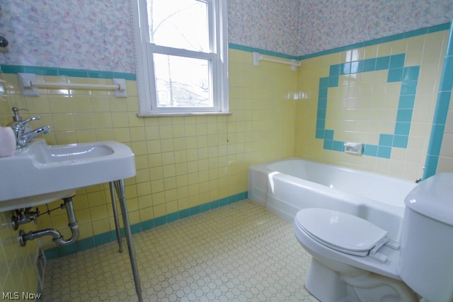 2432 White Road Cleveland, OH 44118 - Photo 28 of 32