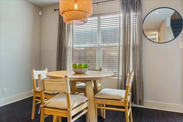 $1,840 | 1101 Grove Boulevard, Unit 203, Austin, TX 78741