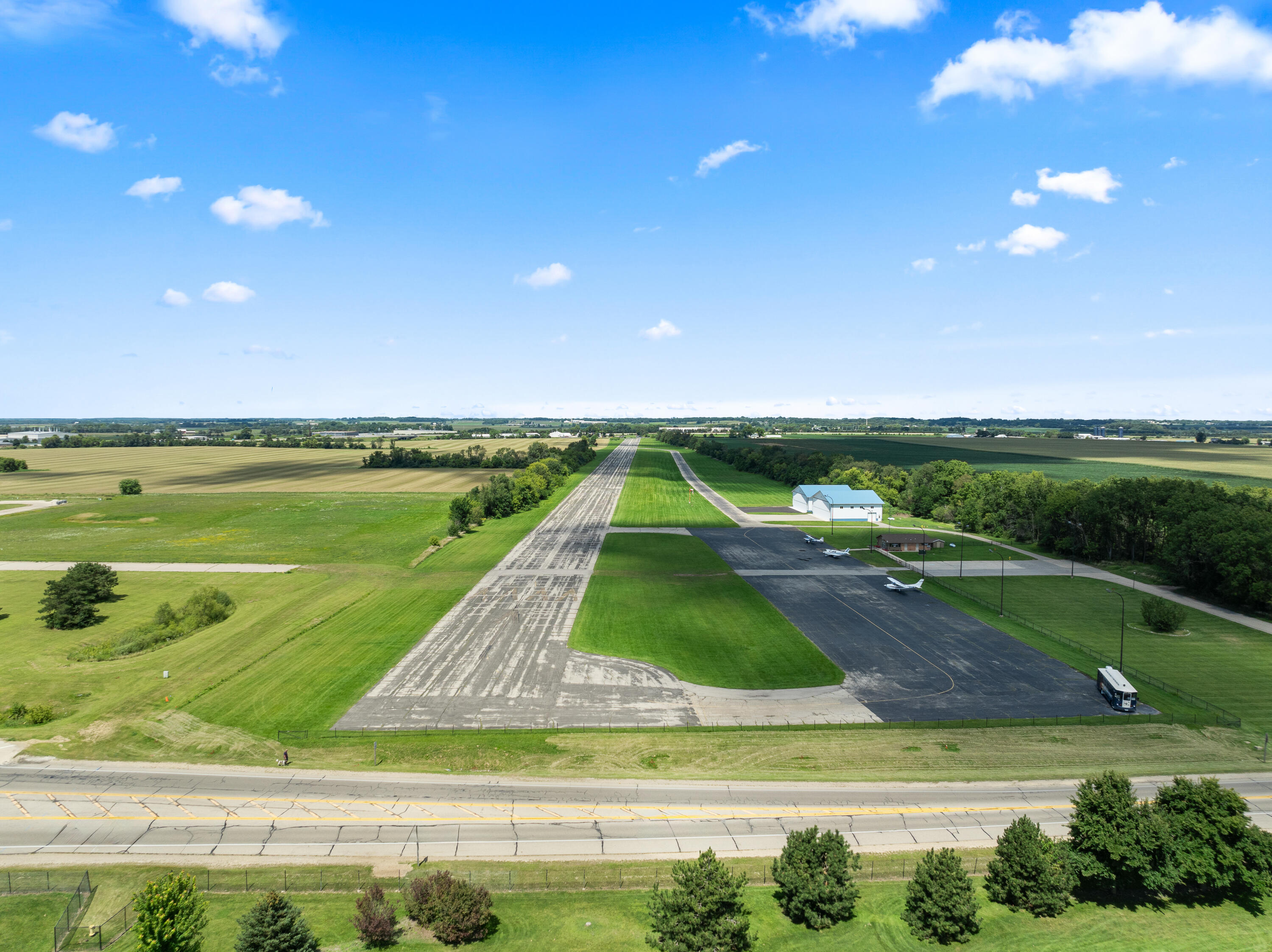 2625 Mooring Court Delavan, WI 53115 - Photo 41 of 44 Lake Lawn and Harbor Club-48