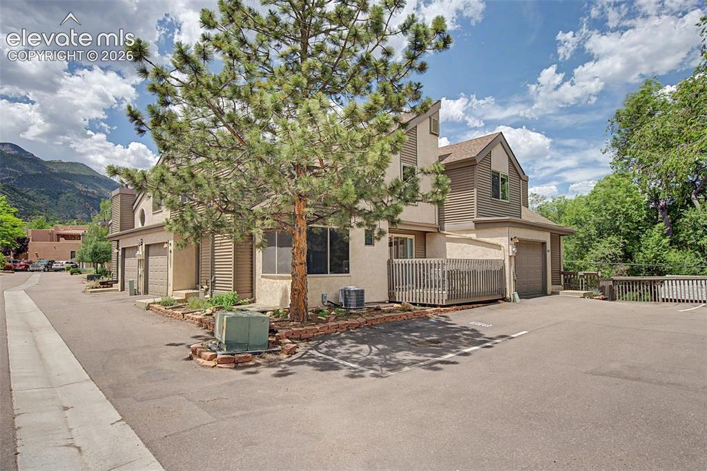 81 Crystal Park Road, Unit D Manitou Springs, CO 80829 - Photo 4 of 30