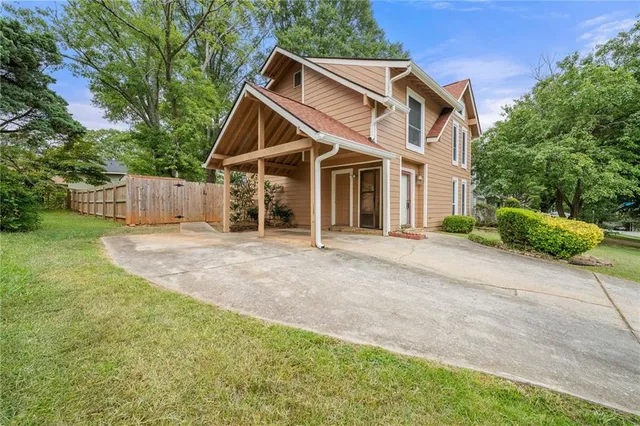 $1,675 | 6400 Oak Chase Lane, Riverdale, GA 30274