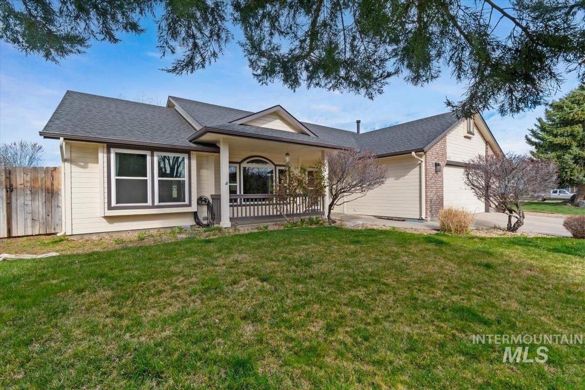2723 North Wolverine Avenue Meridian, ID 83646 - Photo 1 of 1