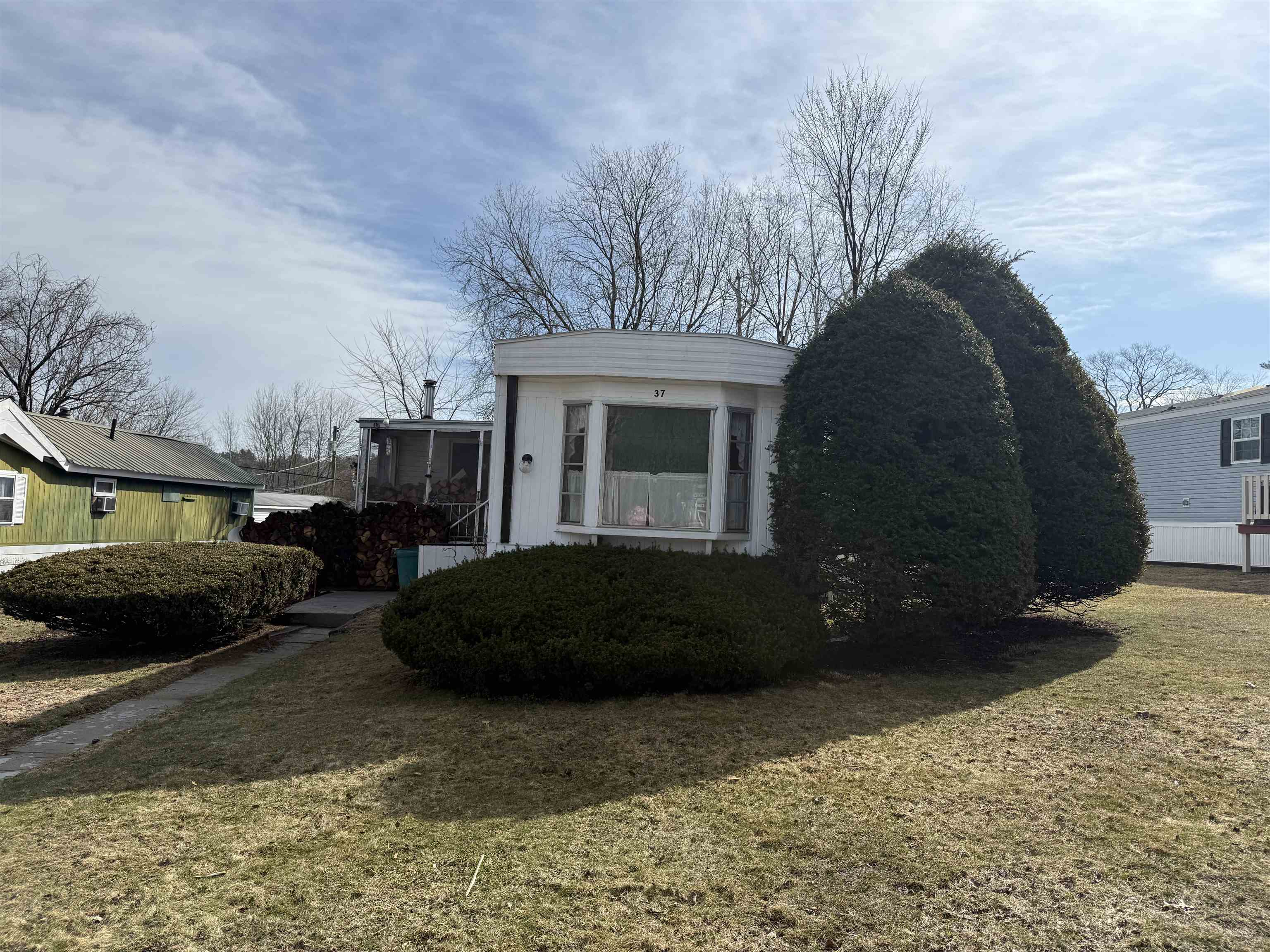 15 Windham Depot Road, Unit 37 Derry, NH 03038 - Photo 2 of 12