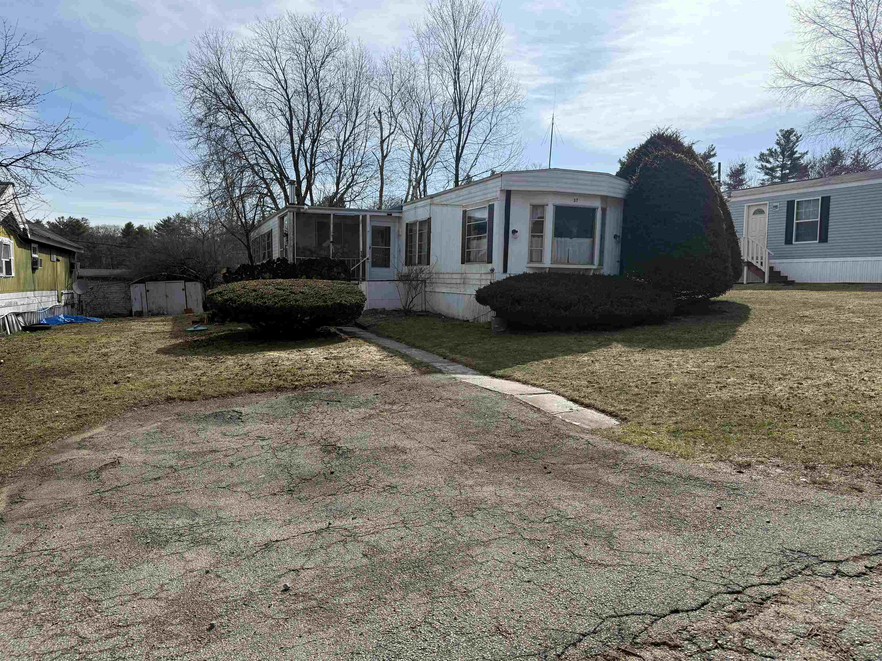 15 Windham Depot Road, Unit 37 Derry, NH 03038 - Photo 4 of 12