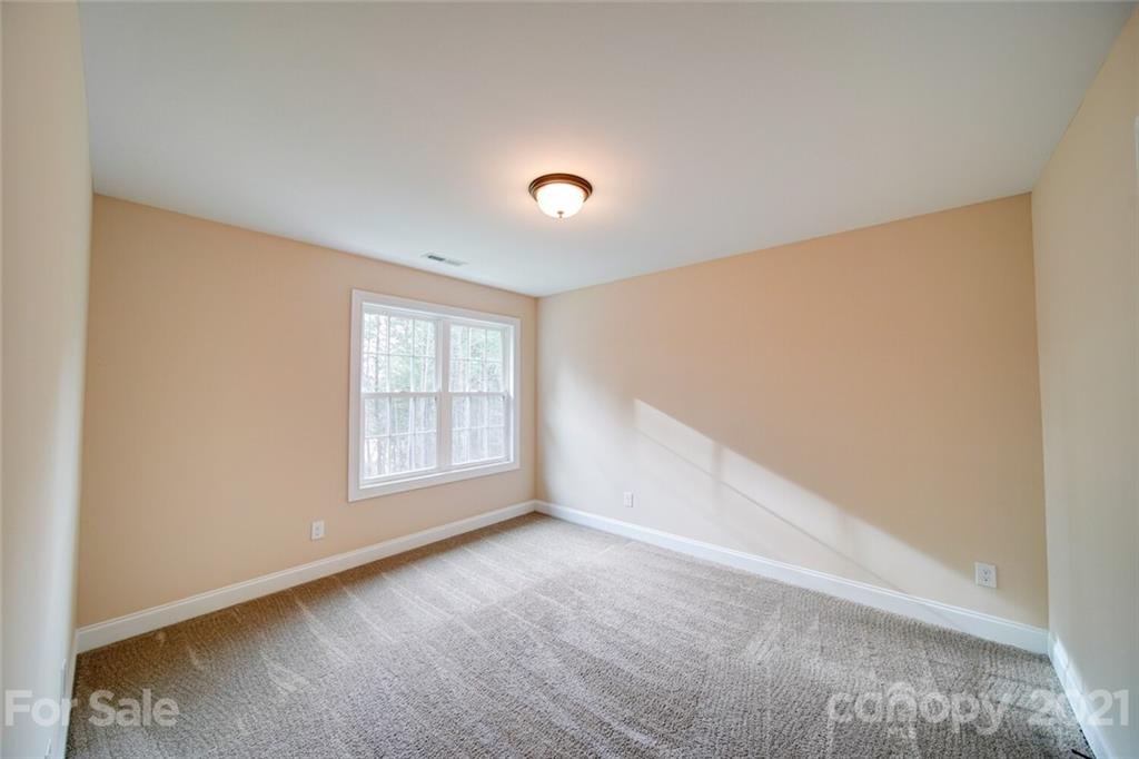 7035 Buckland Road Charlotte, NC 28278 - Photo 12 of 34 Gallery Image 12