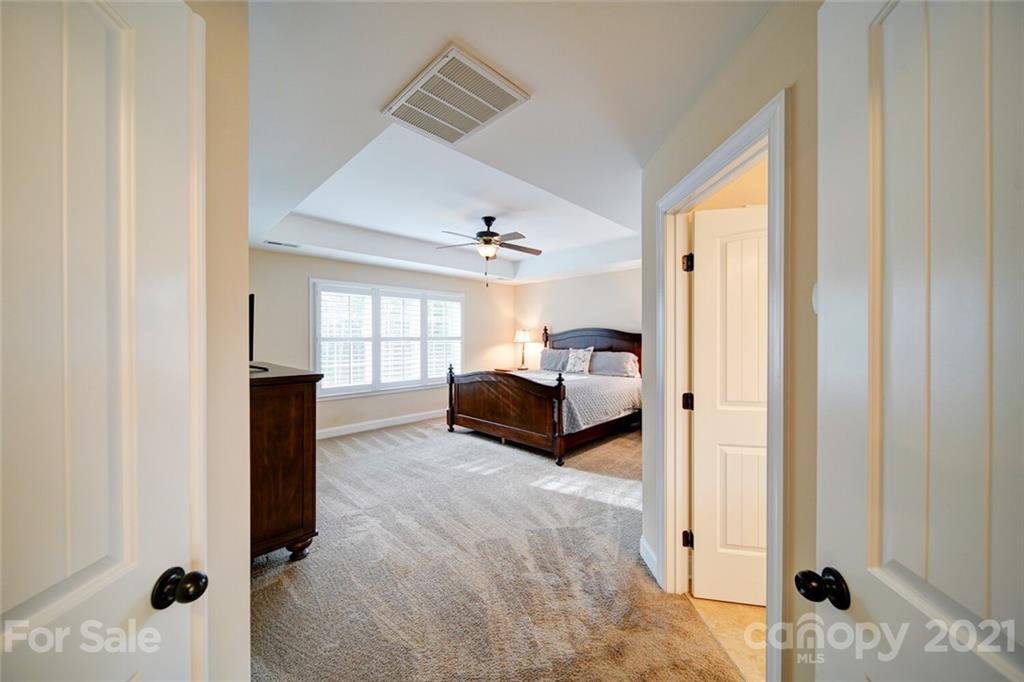 7035 Buckland Road Charlotte, NC 28278 - Photo 14 of 34 Gallery Image 14