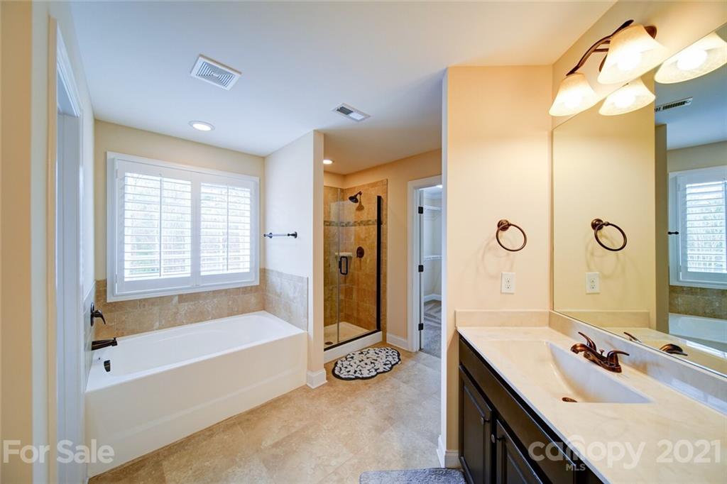 7035 Buckland Road Charlotte, NC 28278 - Photo 18 of 34 Gallery Image 18