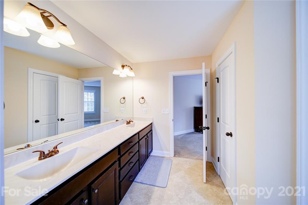 7035 Buckland Road Charlotte, NC 28278 - Photo 25 of 34 Gallery Image 25