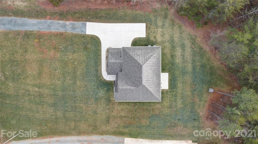 7035 Buckland Road Charlotte, NC 28278 - Photo 29 of 34 Gallery Image 29