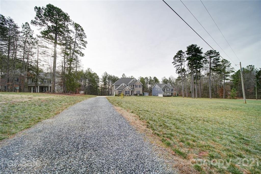 7035 Buckland Road Charlotte, NC 28278 - Photo 32 of 34 Gallery Image 32