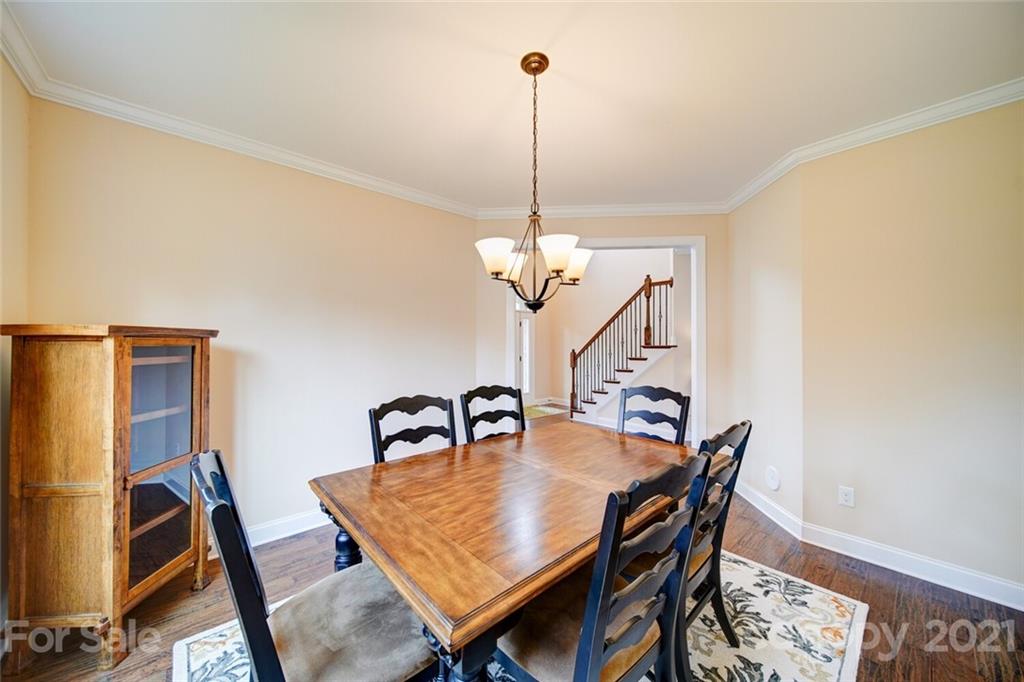 7035 Buckland Road Charlotte, NC 28278 - Photo 5 of 34 Gallery Image 5