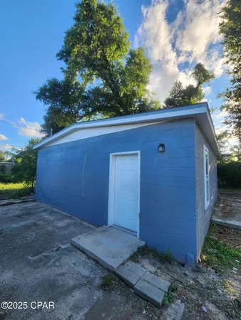 $1,200 | 705 B Satsuma Avenue, Unit B, Panama City, FL 32401